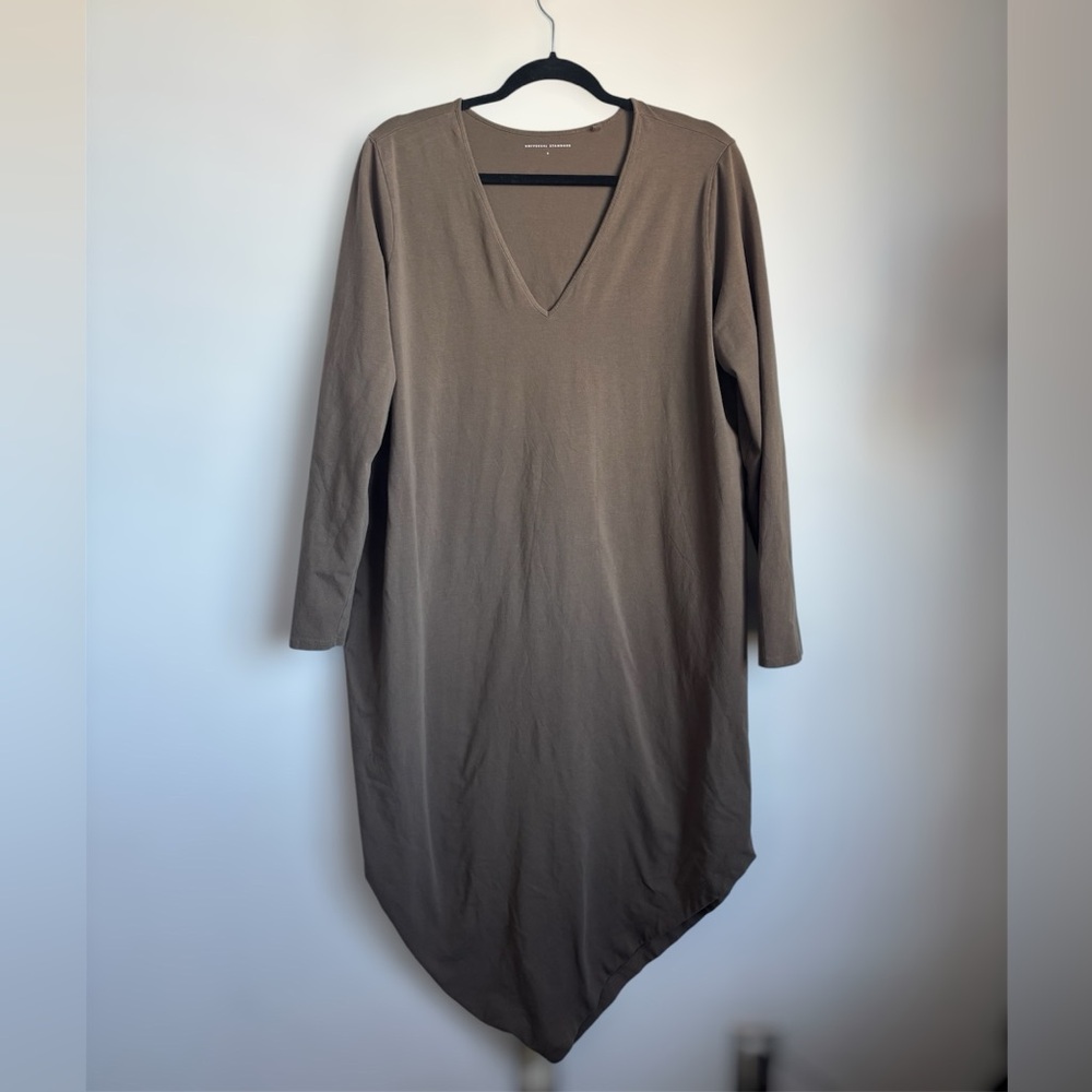 Universal Standard Iconic Long Sleeve V-Neck Geneva Dress
